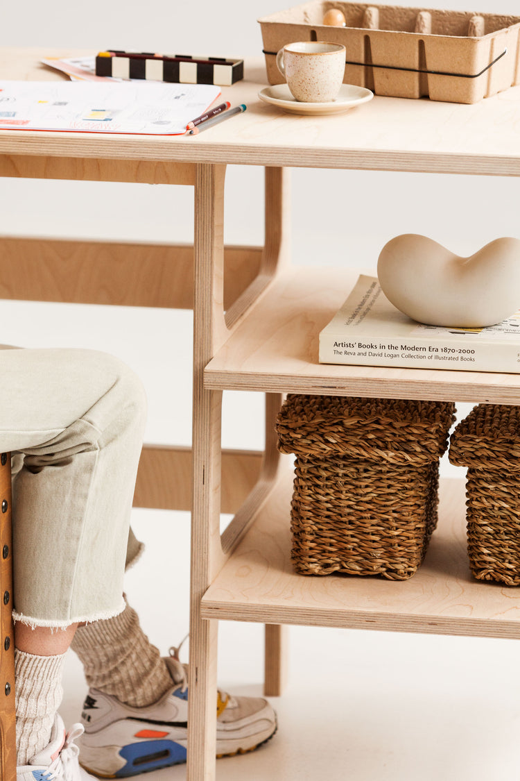 Desk 49 W180 with 3 shelves