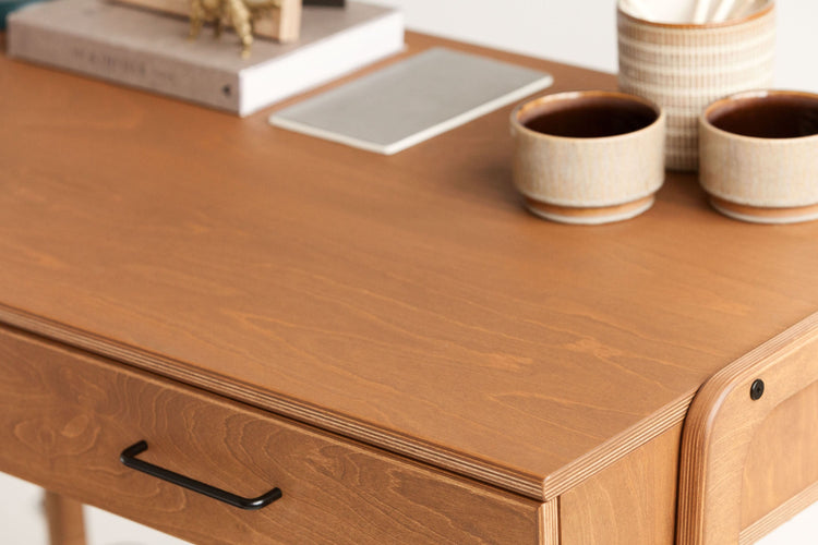 Desk 49 with drawers