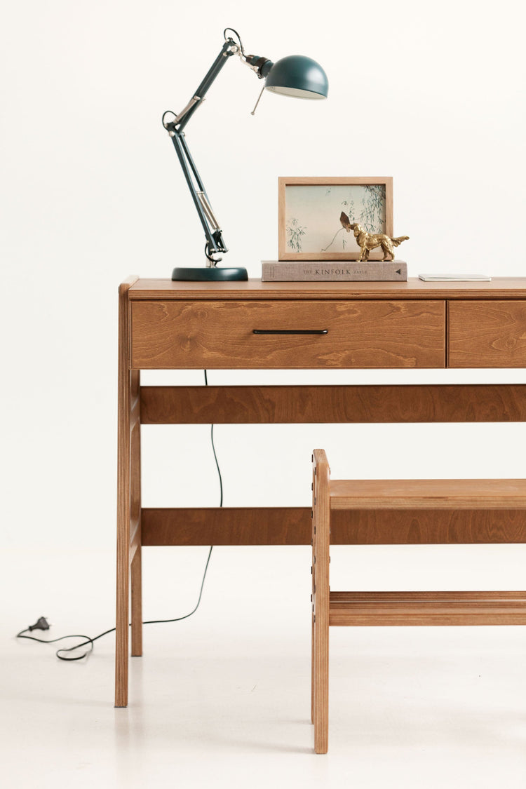 Desk 49 with drawers