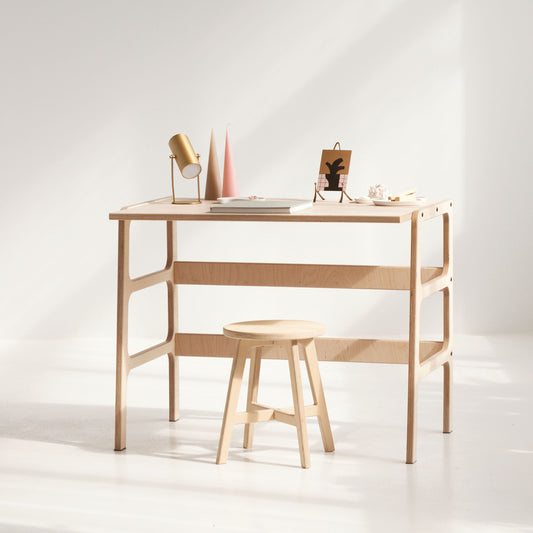 wooden-minimalist-desk-handmade