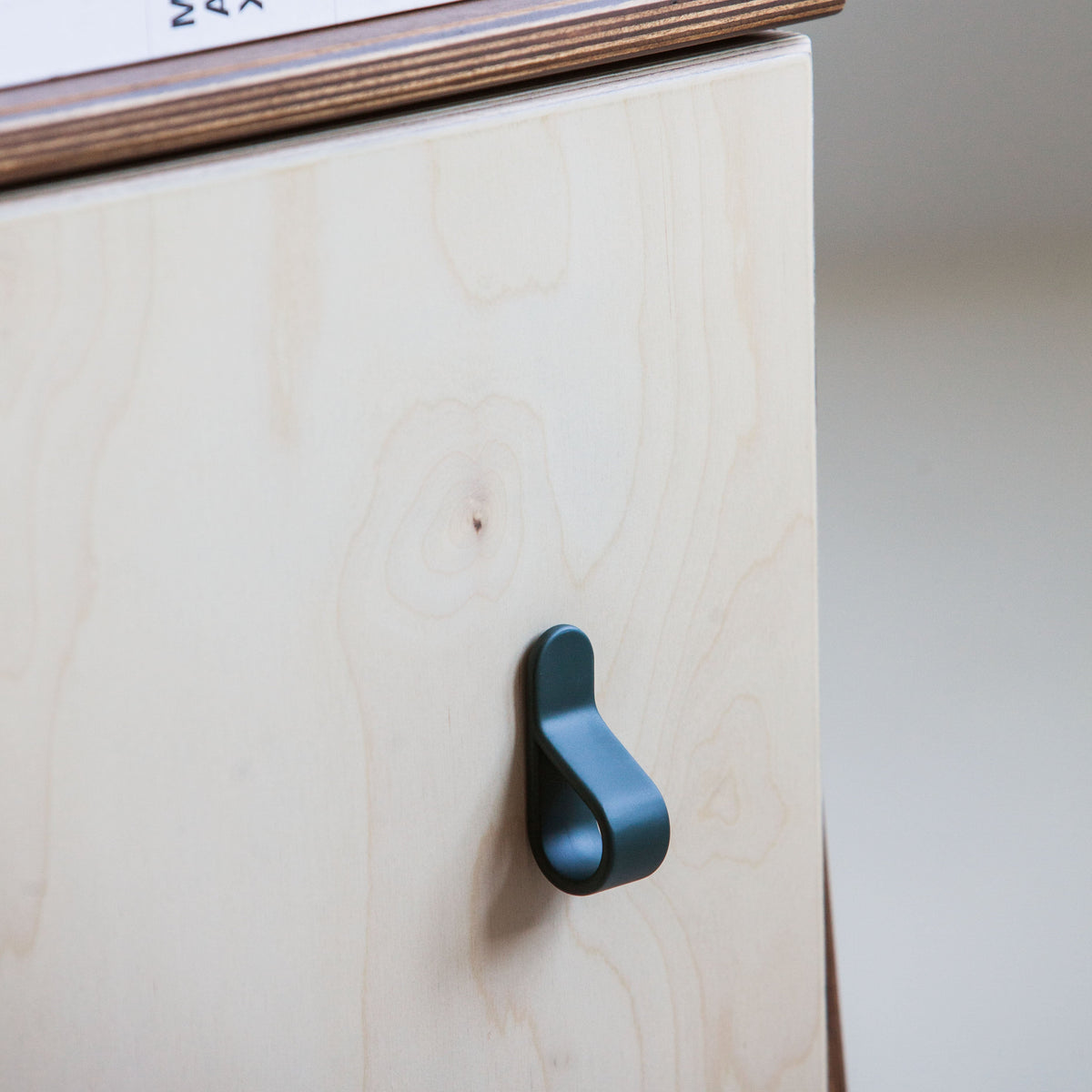 Belt knob green