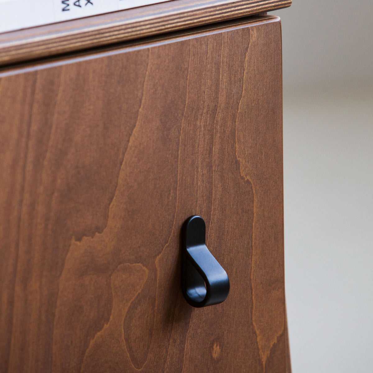 Belt knob black