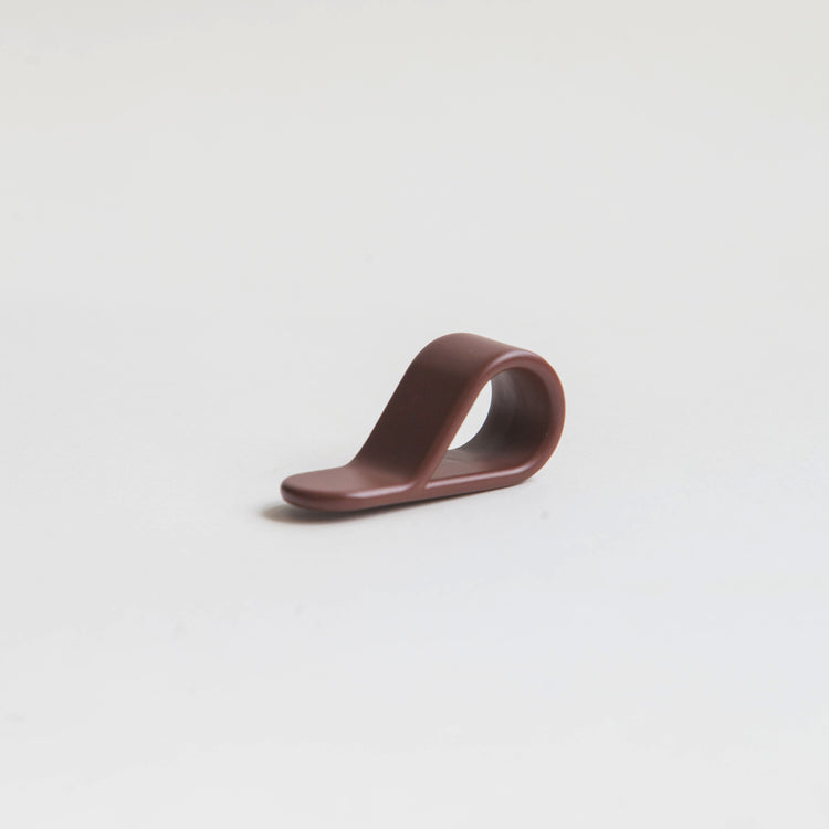 Belt knob red