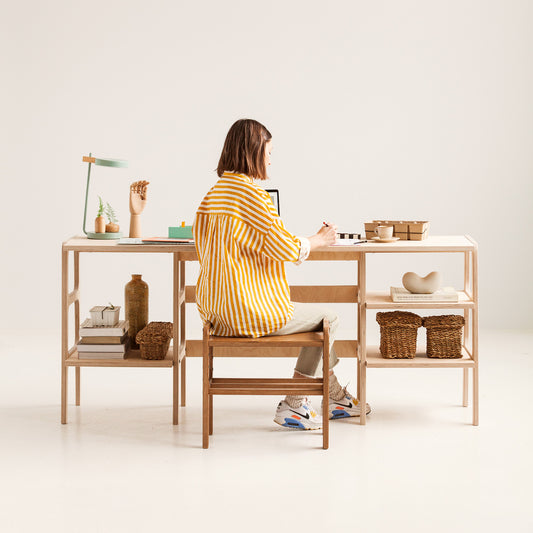 Desk 49 W180 with 3 shelves