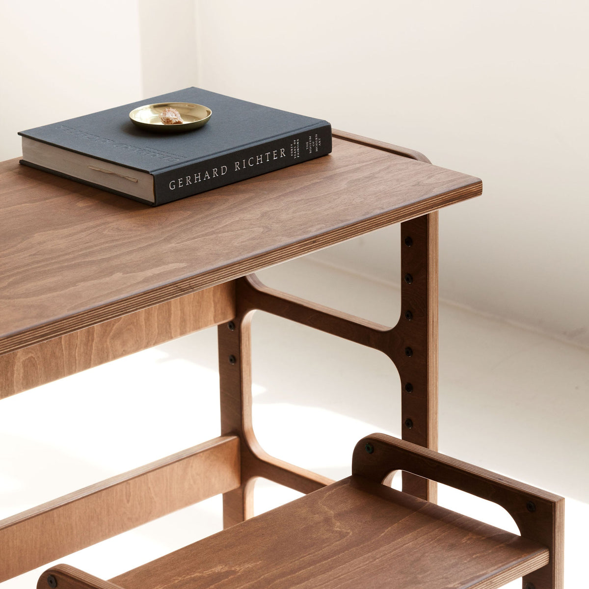     detail-of-wooden-growin-chair-for-kids