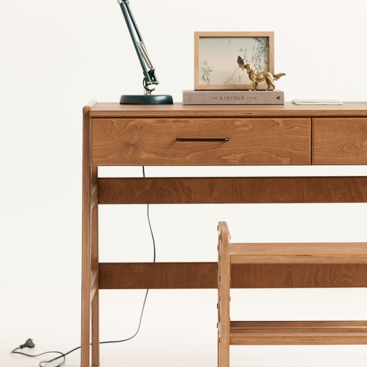 Desk 49 with drawers