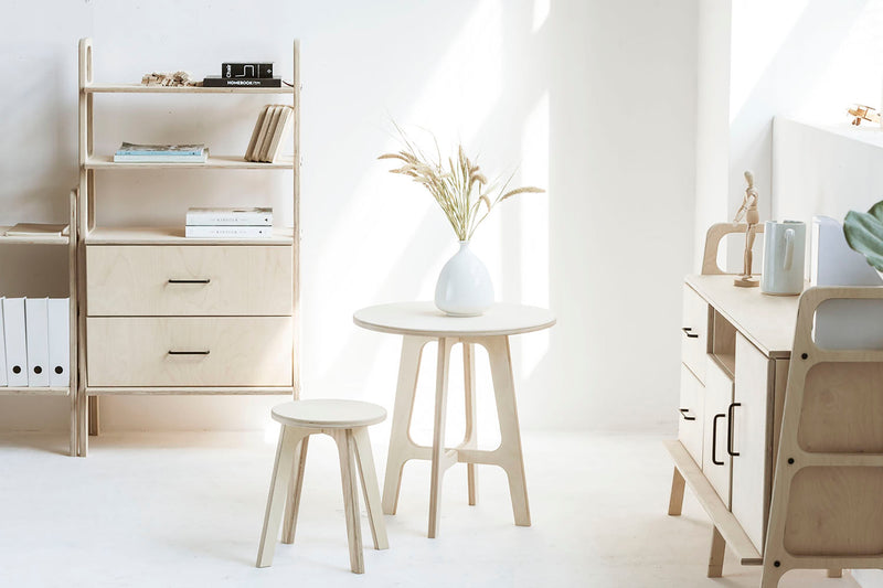 round-coffee-table-in-mid-century-modern-style