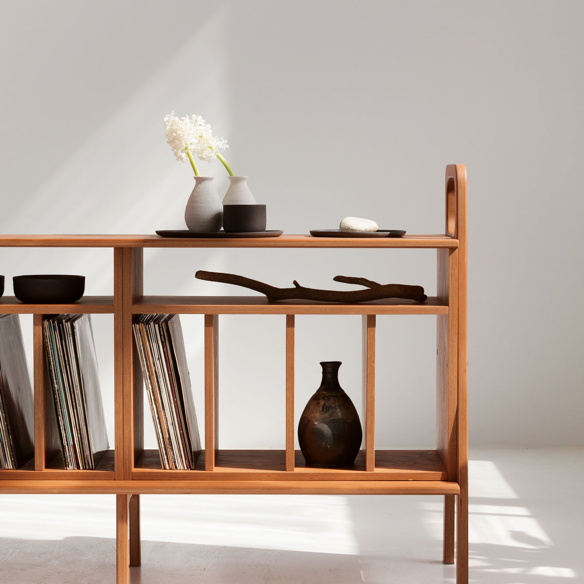 wooden-mid-century-modern-record-player-cabinet