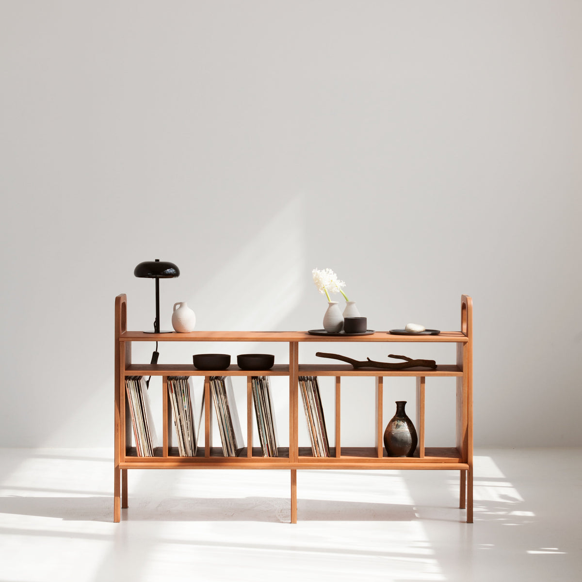wooden-mid-century-modern-record-player-stand