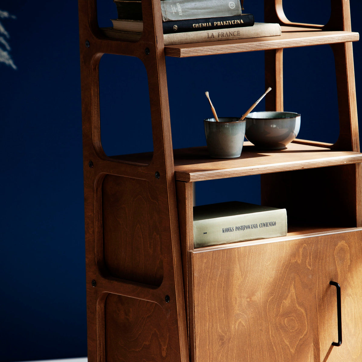 Bookcase Midi with cabinet open